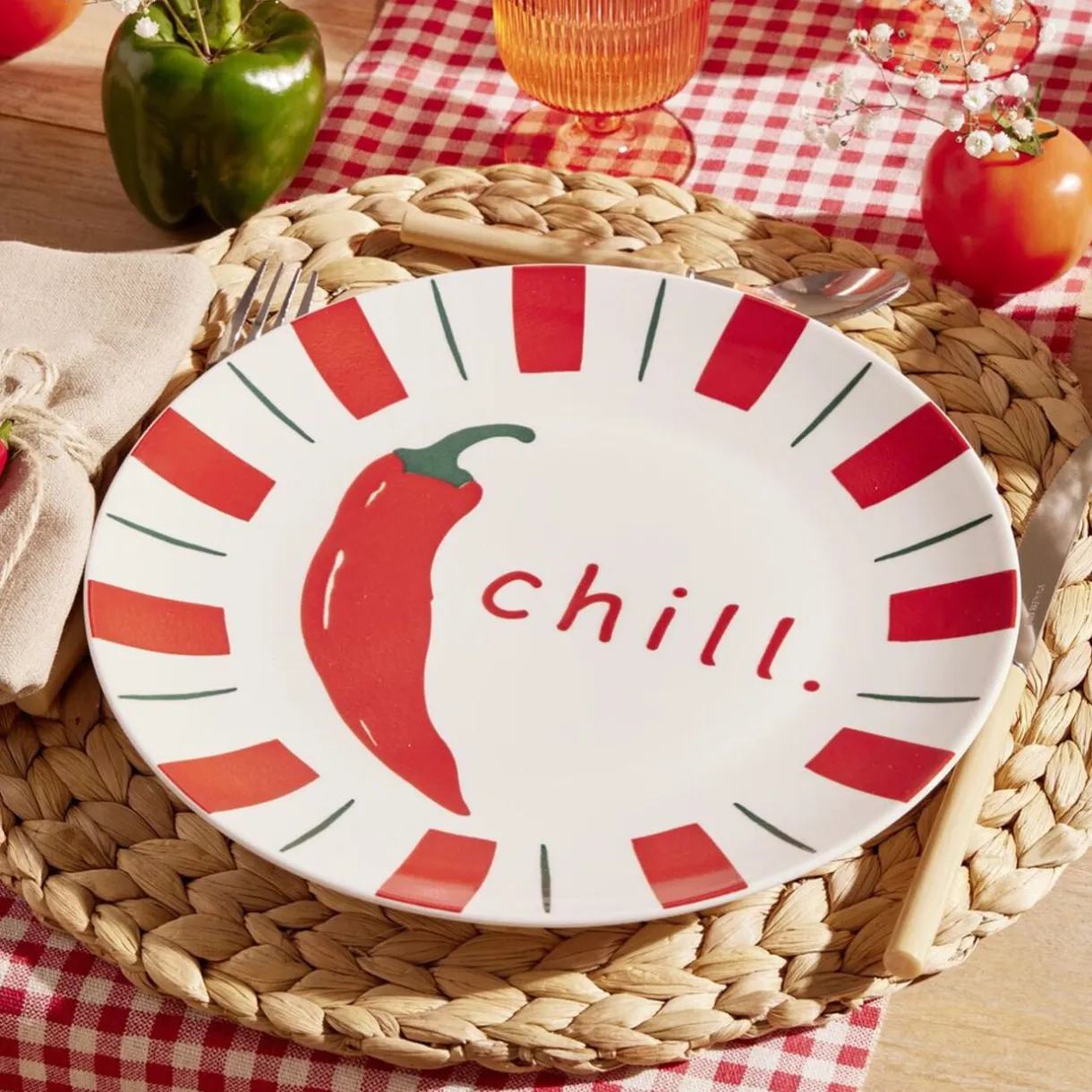 Assiette plate ronde x4 porcelaine motif piment Ø27cm < Gifi Hot