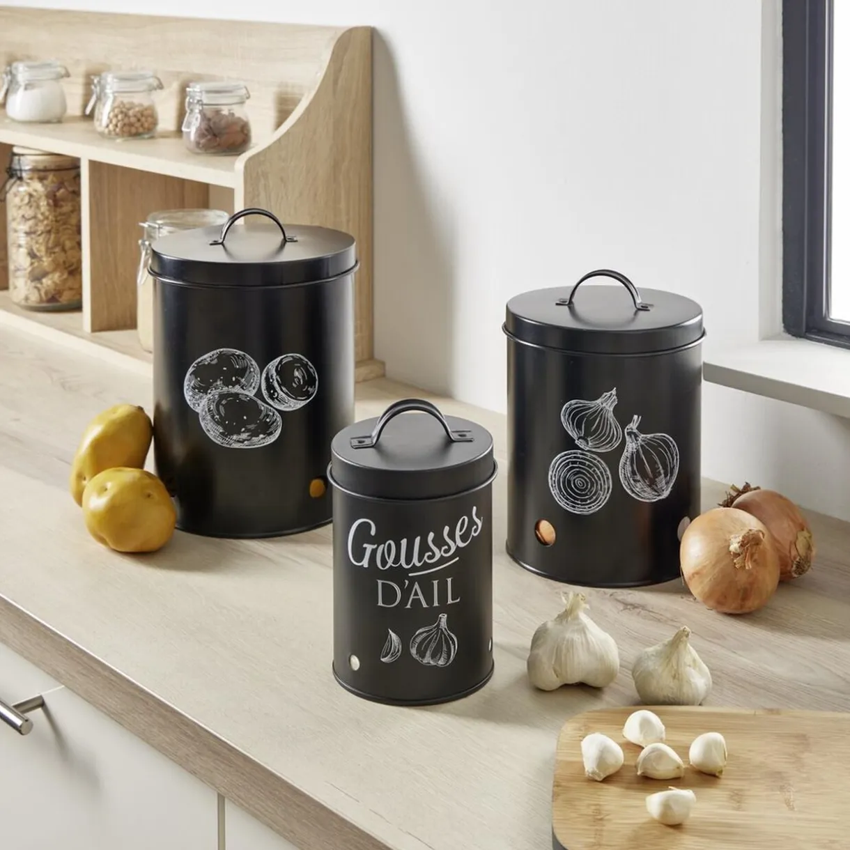 Boîte de conservation pommes de terre métal noir Ø18xH25.5cm < Gifi Sale