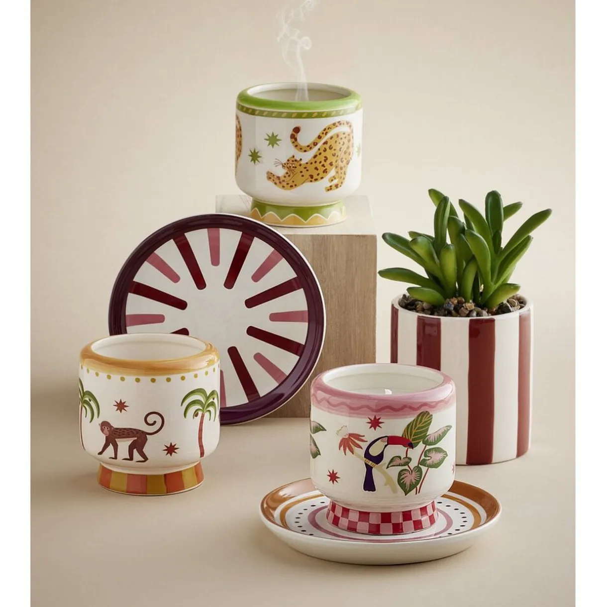 Bougie parfumée dans pot céramique motif animal tropical Ø8xH8cm (3 modèles) < Gifi Online