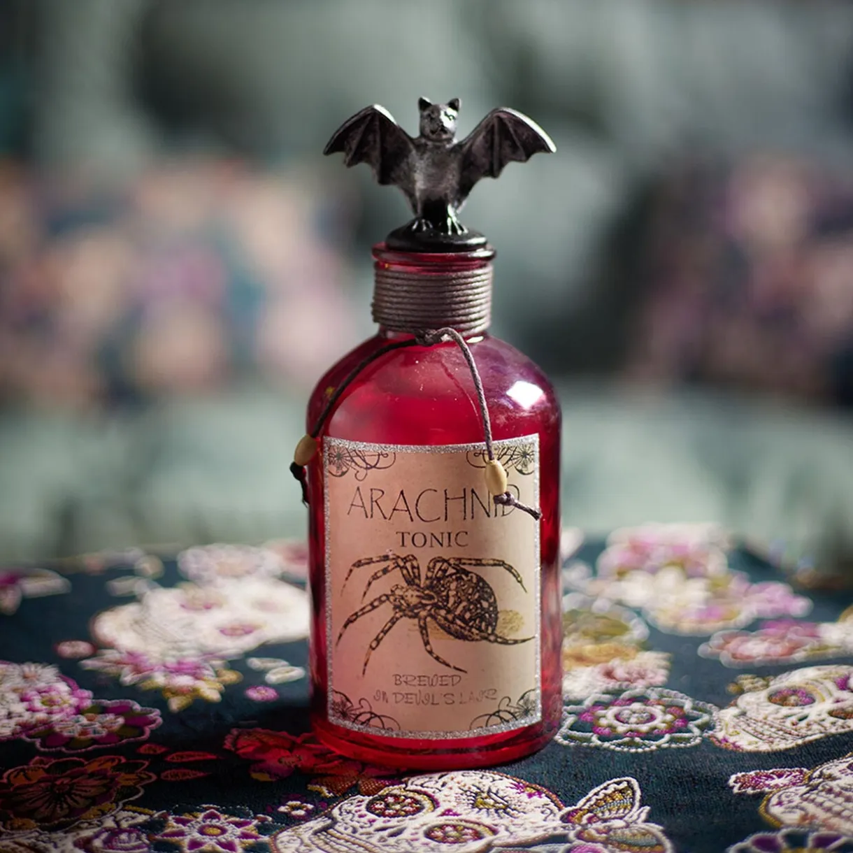 Bouteille colorée effet poison < Gifi Online