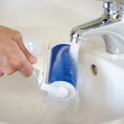 Brosse adhésive réutilisable lavable avec étui de protection < Gifi Sale
