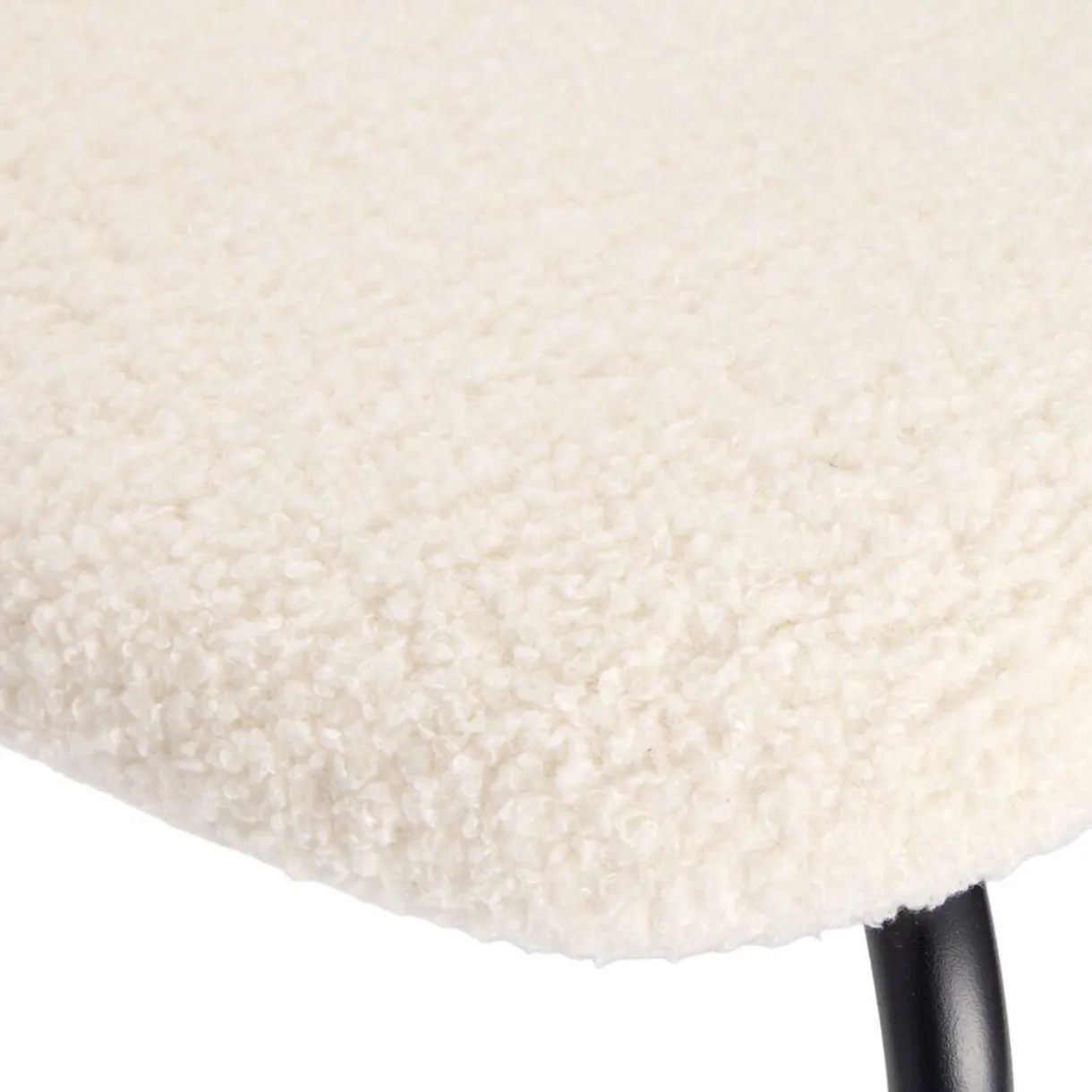 Chaise Pietra métal noir dossier bois assise bouclette beige 51x52xH80,5cm < Gifi Discount