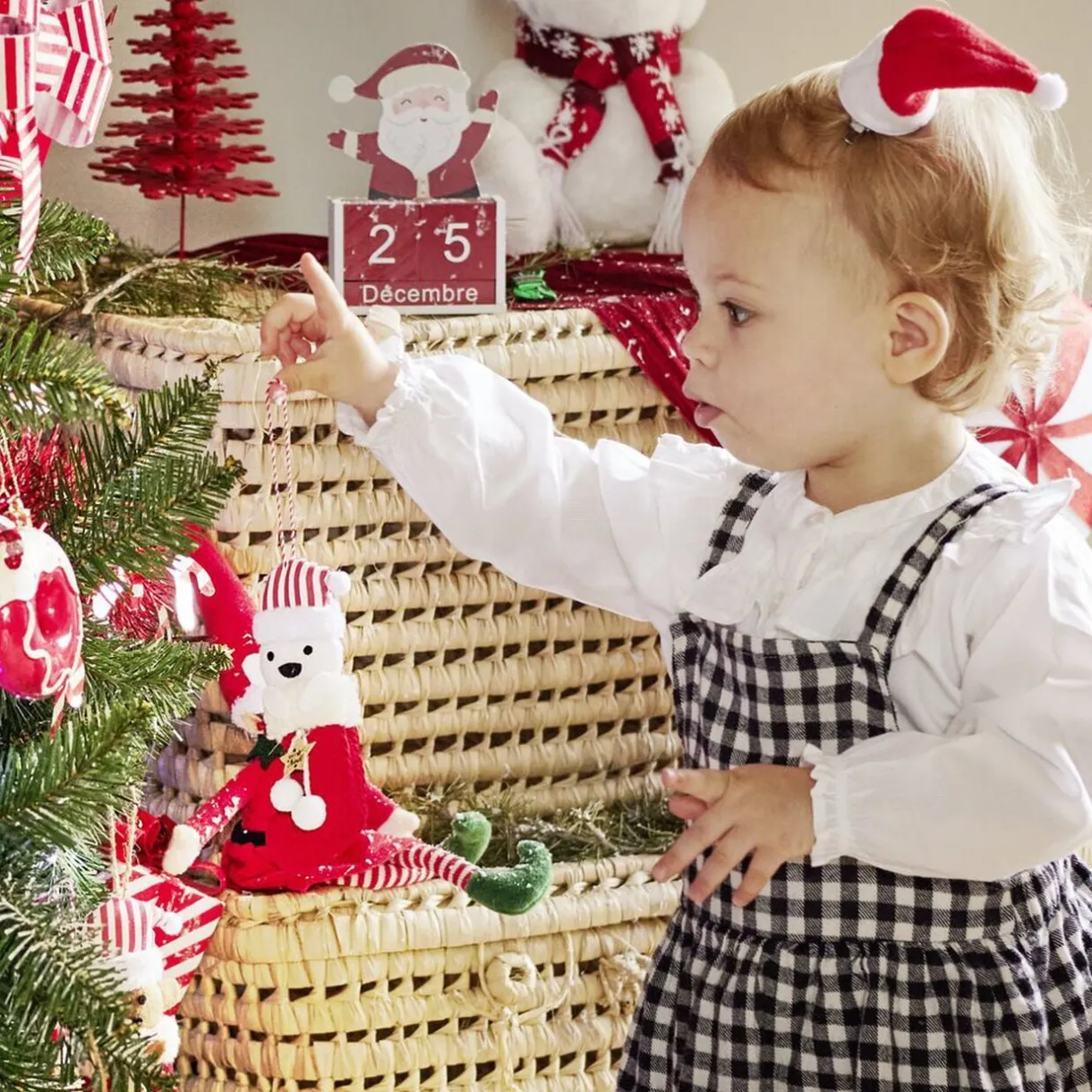 Chaussette de Noël en bois à suspendre "Mon 1er Noël" 8,5x9,5cm < Gifi Online