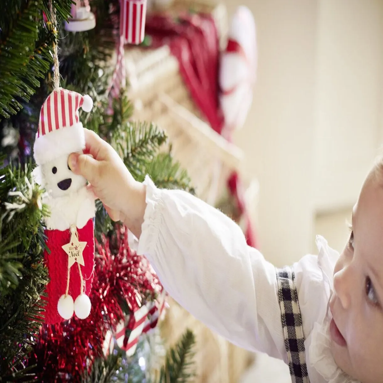 Chaussette de Noël en bois à suspendre "Mon 1er Noël" 8,5x9,5cm < Gifi Online