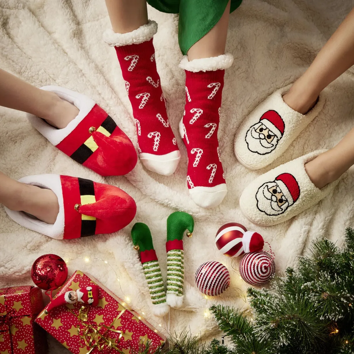 Chaussettes Noël mixte motif sucre d'orge rouges et blanches T36 à 45 < Gifi Hot