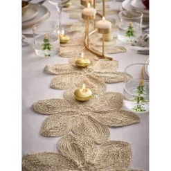 Chemin de table doré design fleurs ajourées 25x180cm < Gifi New
