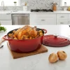 Cocotte ovale 4,3L fonte rouge tous feux dont induction 30x23xH11cm < Gifi New