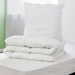Couette caline polyester blanc 1 place 140x200cm