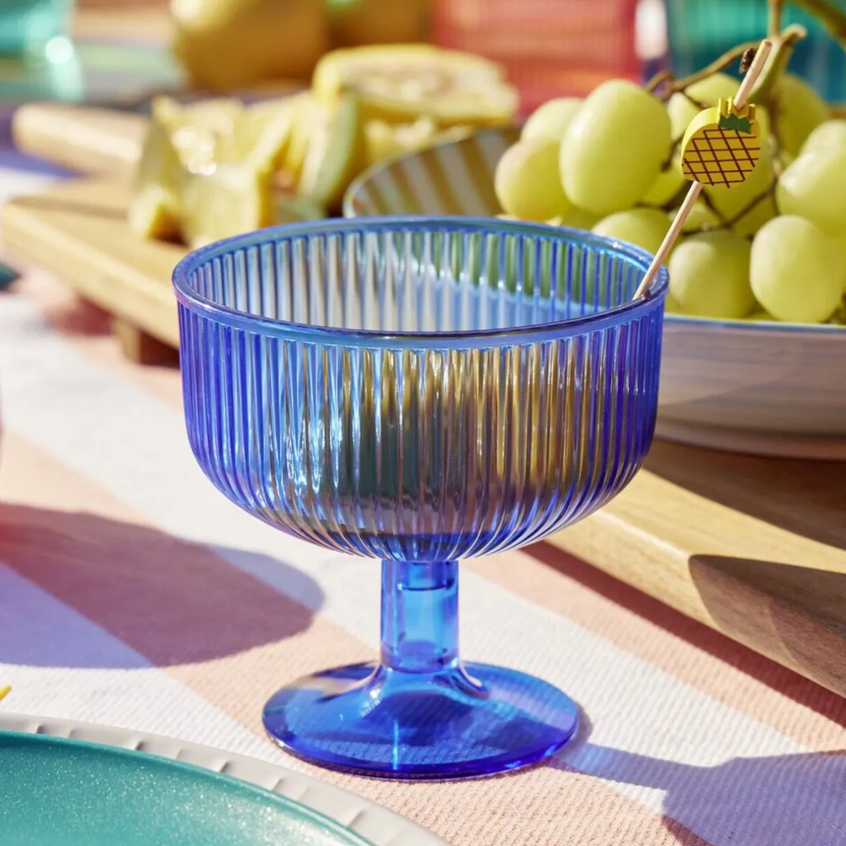 Coupe de glace sur pied 300ml plastique bleu < Gifi New