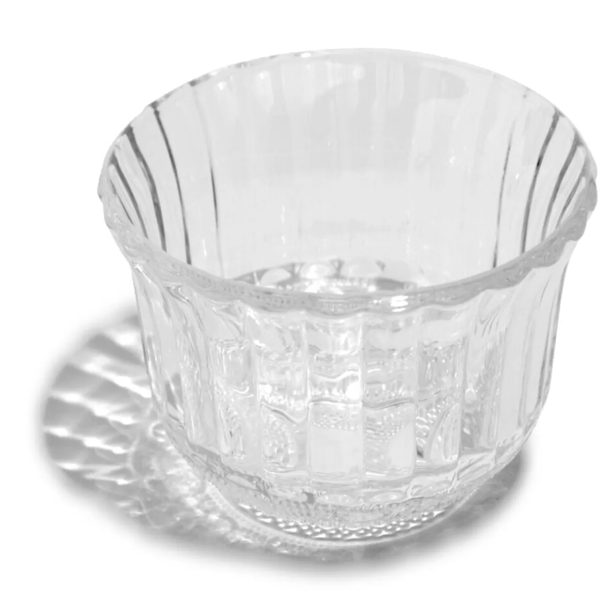 Coupelle transparente en verre ciselé