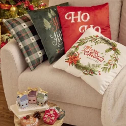 Coussin carré motif Noël 40x40cm (6 modèles) < Gifi Clearance