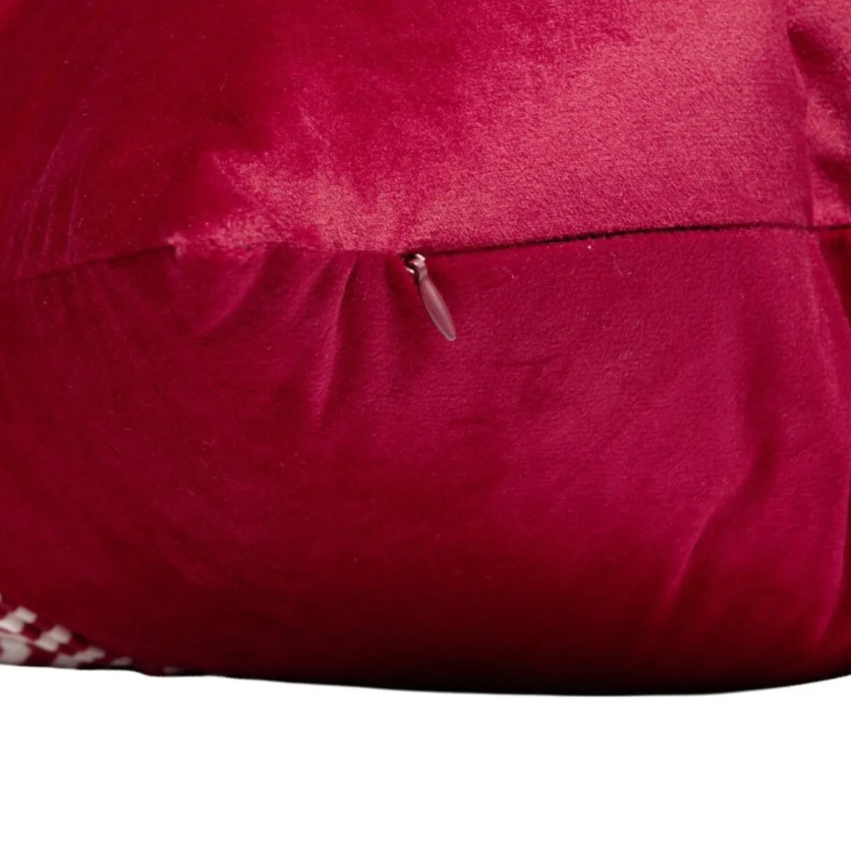 Coussin carré paquet cadeau Noël avec noeud polyester L45X45 cm rouge < Gifi