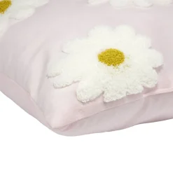 Coussin carré rose avec marguerites relief bouclette 40x40cm < Gifi