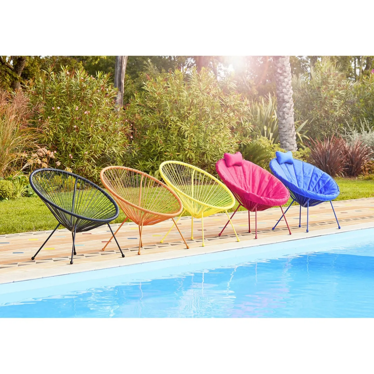 Coussin de tête pour fauteuil Urban uni rouge 15x25cm < Gifi Best