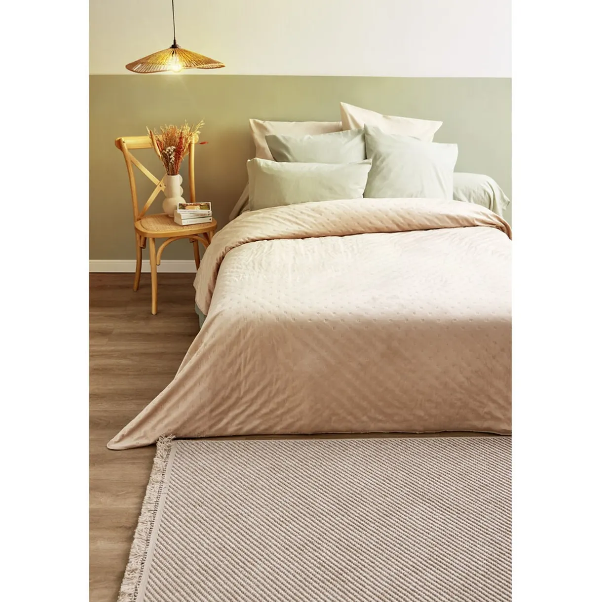 Couvre lit 2 personnes velours en pinsonic 220x240cm beige ou marron < Gifi Clearance
