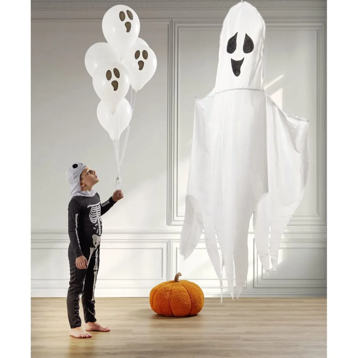 Décoration Halloween XL à suspendre fantôme blanc H215cm < Gifi Online