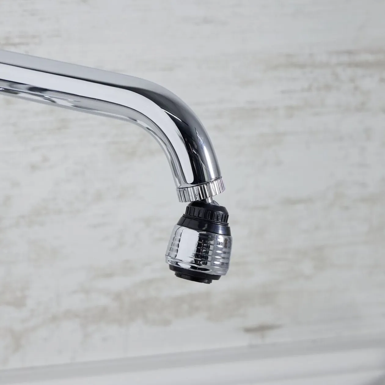 Embout de robinet brise-jet