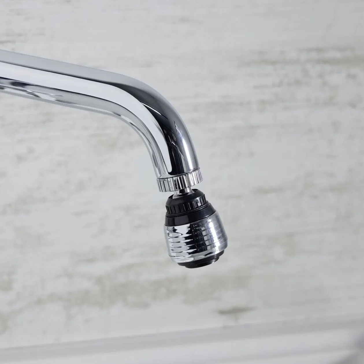 Embout de robinet brise-jet