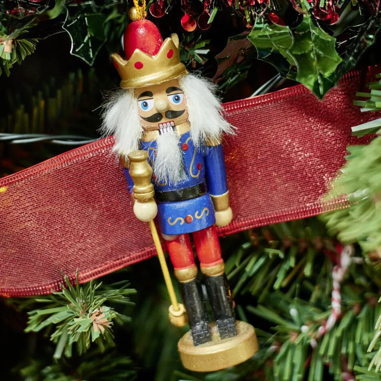 Figurine Casse-Noisette Noël en bois à poser 6x5xH18cm (3 modèles)