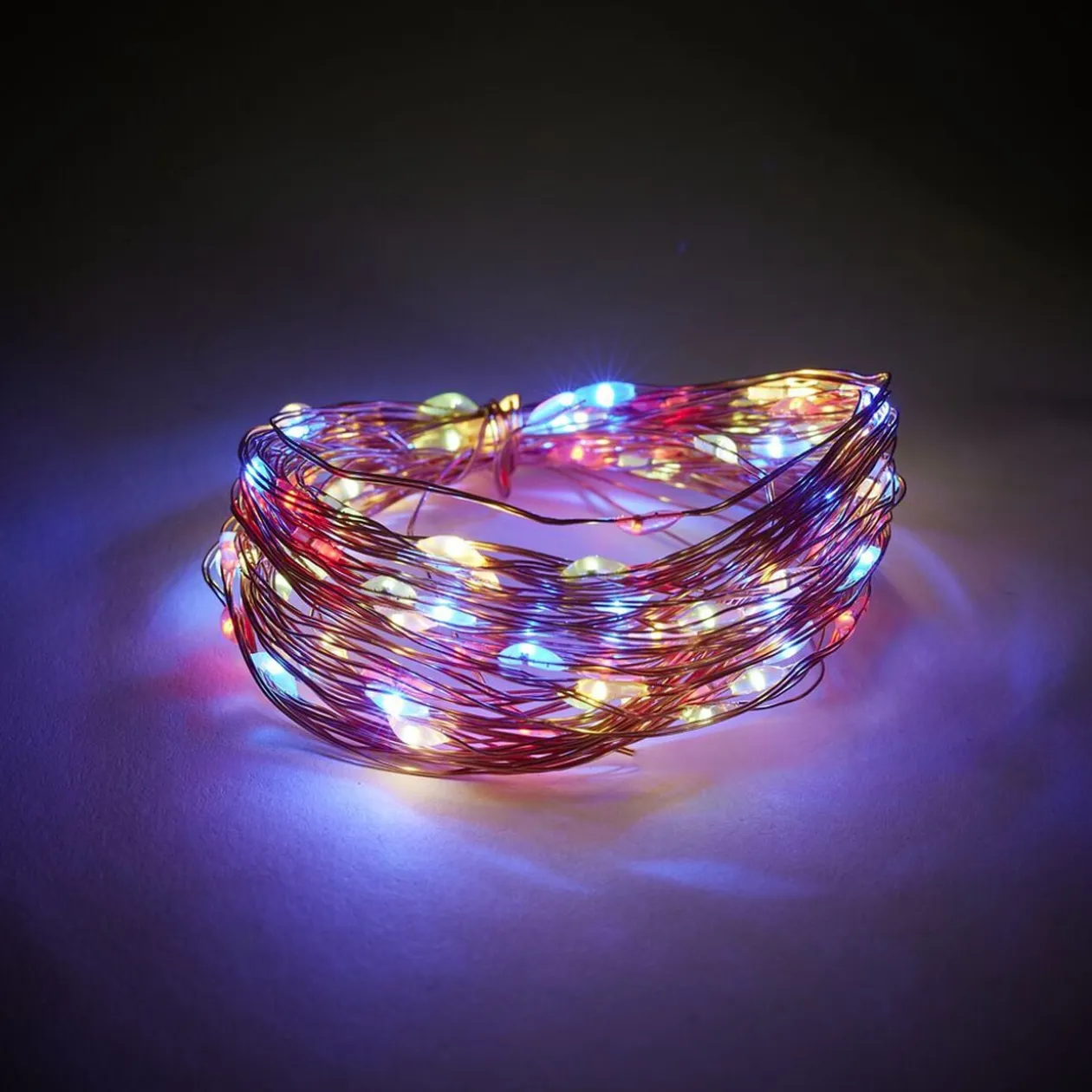 Guirlande électrique solaire mini-boule 100 microLED multicolore 7,4m