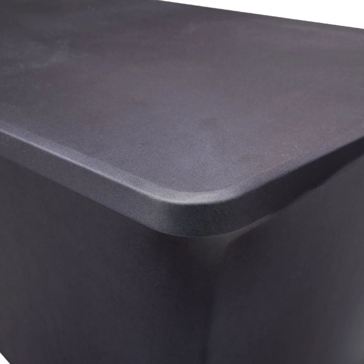 Housse de table extensible Fiesta noire 240x70xH74cm < Gifi Best