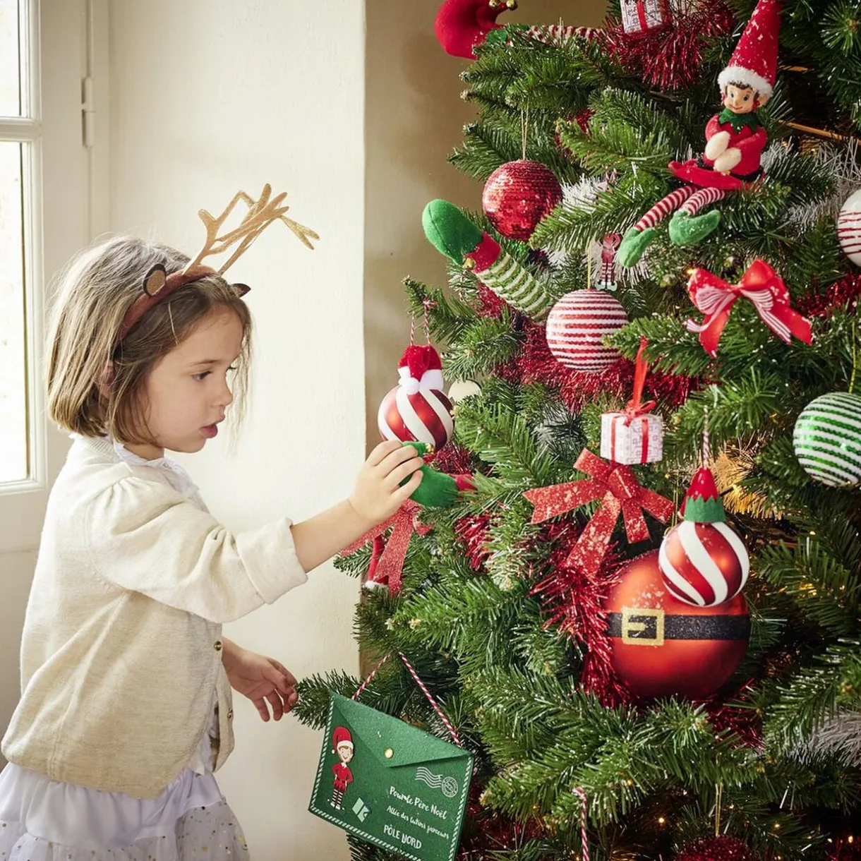 Jambe lutin Noël à planter H56cm (2modèles) < Gifi