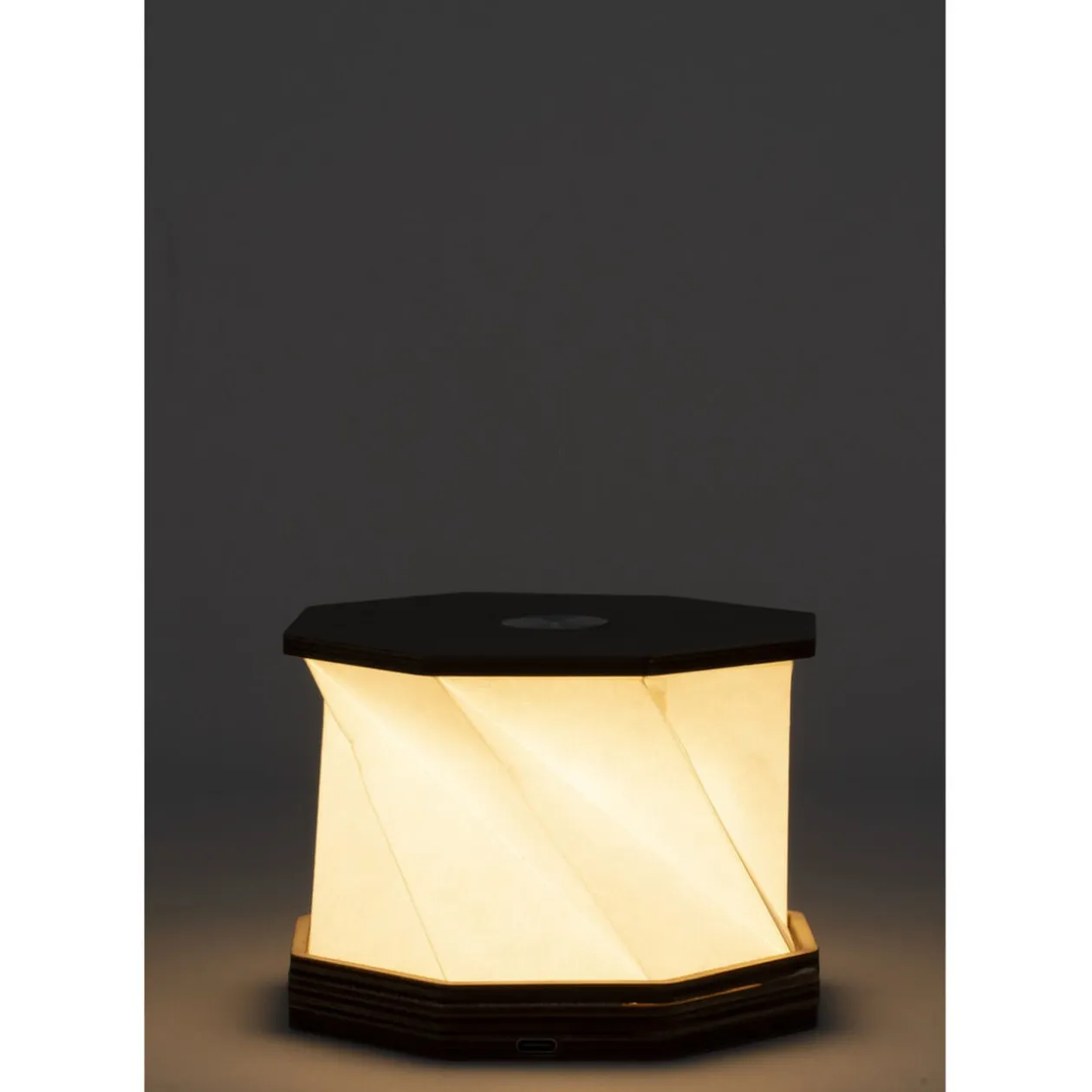 Lampe accordéon USB tactile en bois blanc chaud Ø12xH22cm