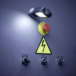 Lampe torche de travail et camping