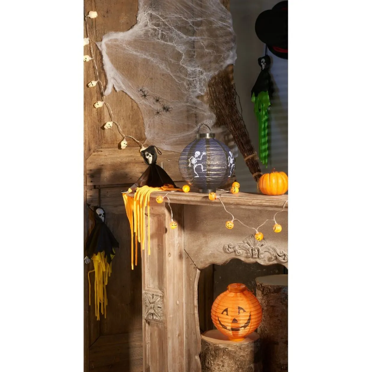 Lanterne en papier ronde lumineuse à suspendre Halloween (2 modèles)