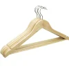 Lot de 5 cintres en bois beige avec crochet métal < Gifi Hot