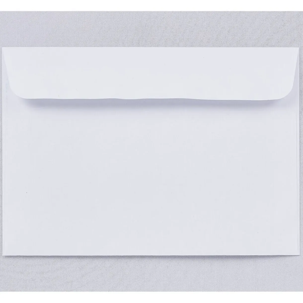 Lot de 50 enveloppes blanches avec bande auto-adhésive 11,4x16,2cm < Gifi New