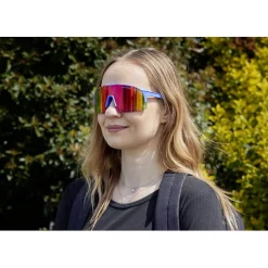 Lunettes de soleil UV400 plastique (4 modèles) < Gifi Online