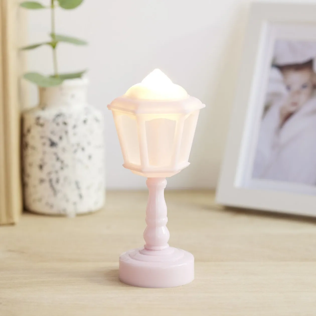 Mini lampe LED de bureau forme lampadaire Ø6xH14cm - 4 coloris