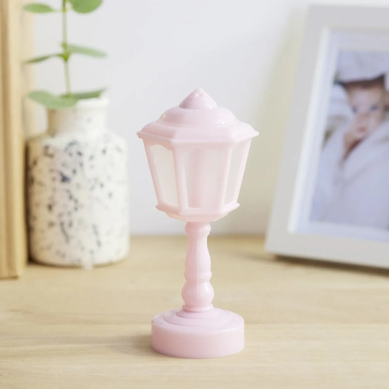 Mini lampe LED de bureau forme lampadaire Ø6xH14cm - 4 coloris