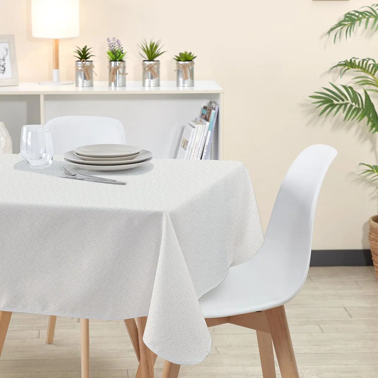 Nappe rectangulaire polyester anti tâche motif cercles superposés blanc