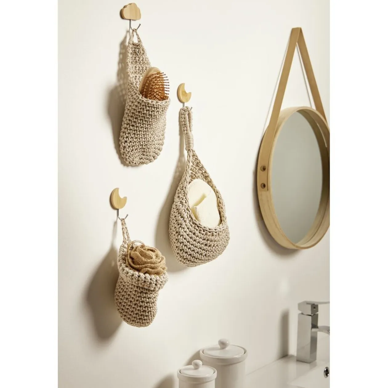 Panière salle de bain beige tressée à suspendre 11x12xH11cm