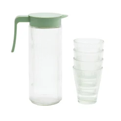 Pichet en verre et plastique vert avec 4 verres