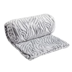 Plaid jacquard 200x200cm bleu ou tigré noir et blanc < Gifi Outlet