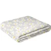Plaid polaire gris doux motif marguerites 130x160cm