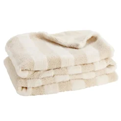 Plaid Teddy fourrure beige et blanc 130x190cm (2 modèles damier ou rayures)
