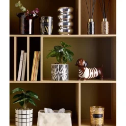 Plante verte artificielle dans pot dolomite blanc à motif noir Ø12xH24cm (2 modèles) < Gifi Outlet
