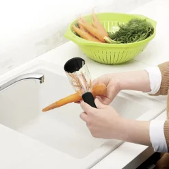 Éplucheur à légume avec réservoir 3 types de lame