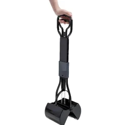 Ramasse crotte mécanique noir < Gifi New