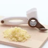 Râpe à fromage à manivelle < Gifi Clearance