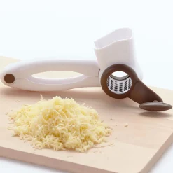 Râpe à fromage à manivelle < Gifi Clearance