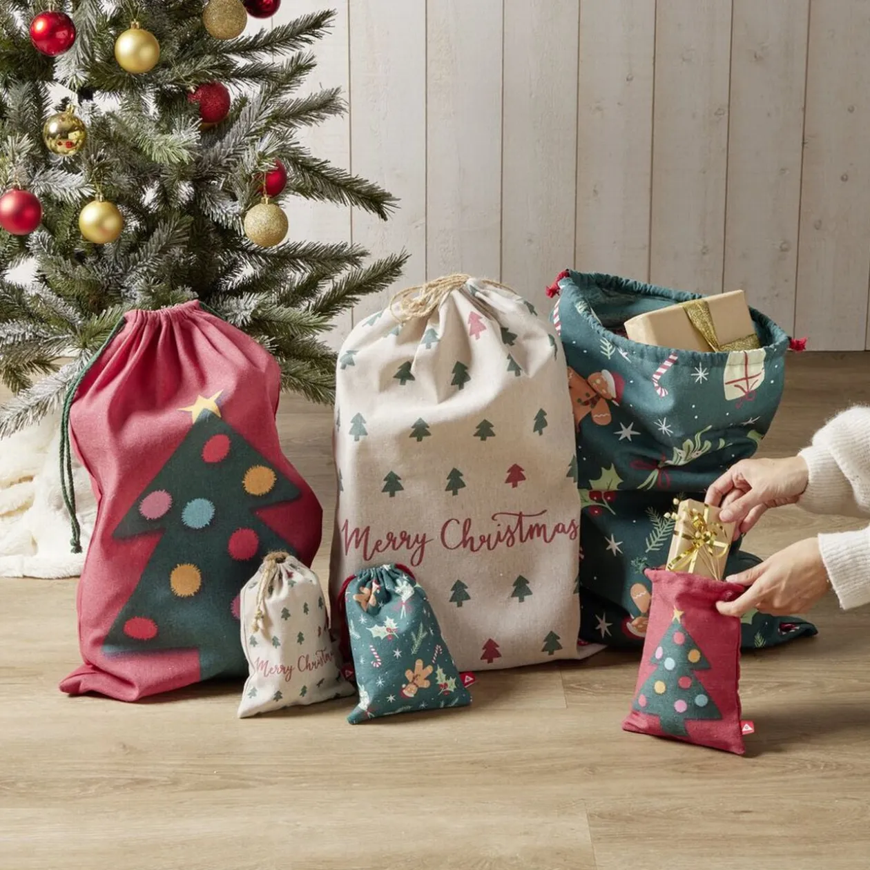 Sac cadeau tissu réutilisable 40x60cm (3 modèles)