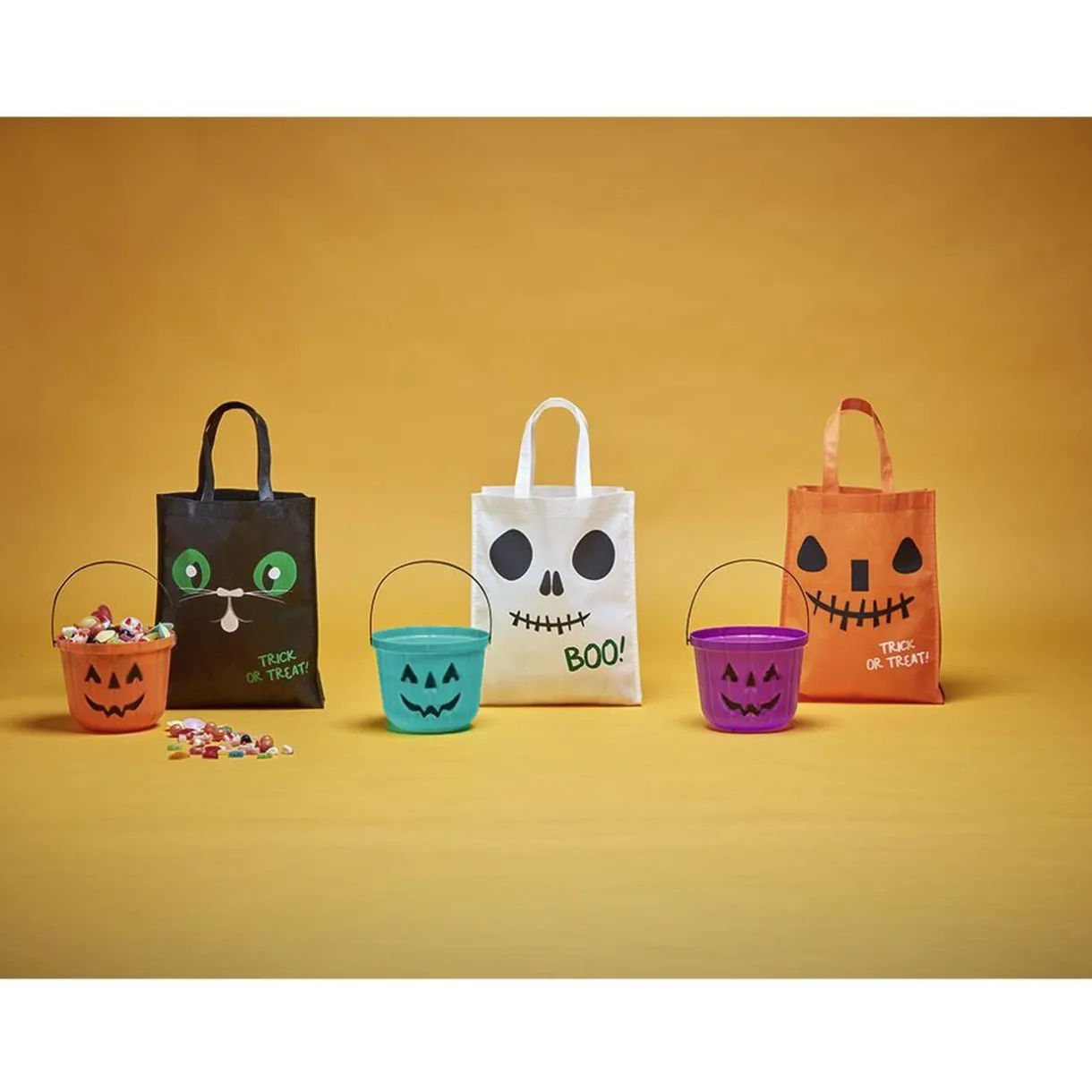Seau à bonbons Halloween design citrouille (3 modèles) < Gifi Best