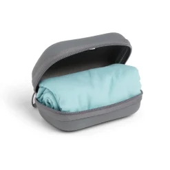 Serviette de sport en microfibre 80x42cm avec étui de rangement < Gifi Discount