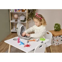 Tête de requin + 20 figurines