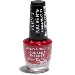 Vernis à ongles nacré irisé N°09 rouge velours
